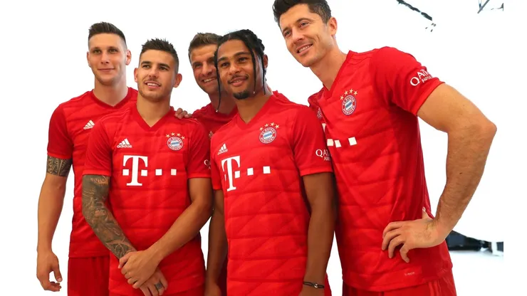 FC Bayern Muenchen And Paulaner Photo Session