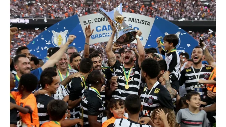 Corinthians v Sao Paulo - Brasileirao Series A 2015