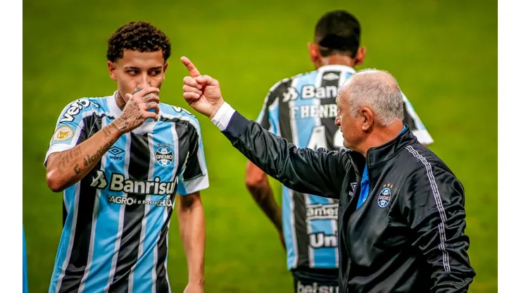 Gremio v Internacional - Brasileirao 2021