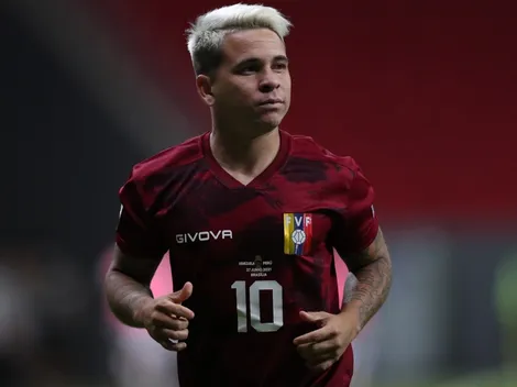 Gigante brasileiro quer 'chapelar' o Santos e fechar com Soteldo