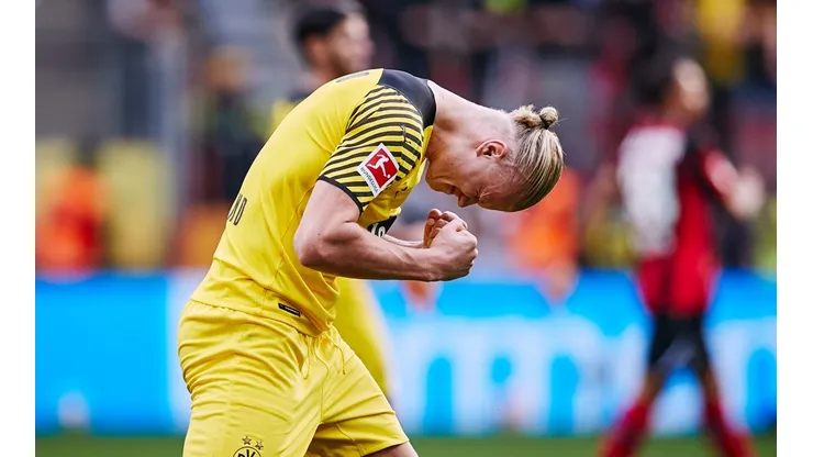 Bayer 04 Leverkusen v Borussia Dortmund - Bundesliga