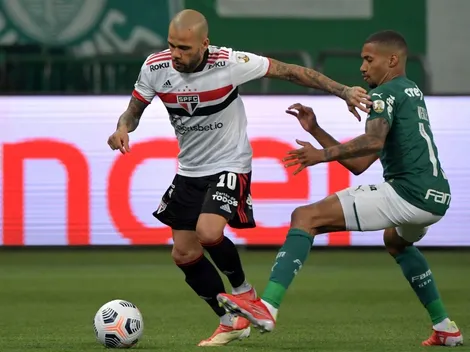 Daniel Alves é oferecido a dois gigantes brasileiros, mas salário atrapalha a negociação