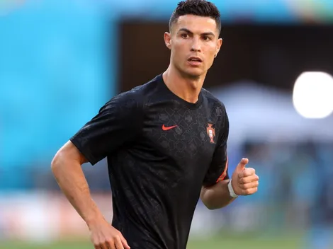 Os 15 jogadores com mais partidas oficiais na história