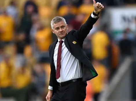 Manchester United acerta venda de atacante por R$ 172 milhões