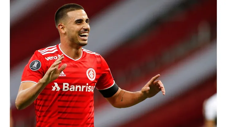 Internacional v Olimpia - Copa CONMEBOL Libertadores 2021