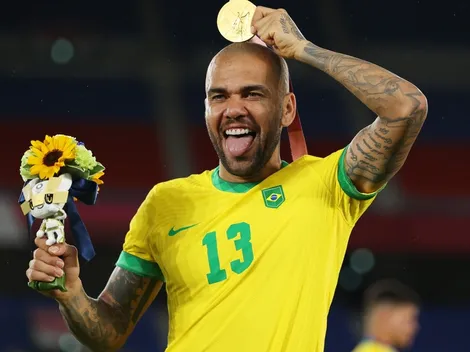 Campeão com o Brasil, Daniel Alves desabafa e torcida do São Paulo pede saída do jogador