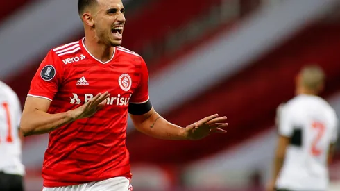 Internacional v Olimpia - Copa CONMEBOL Libertadores 2021