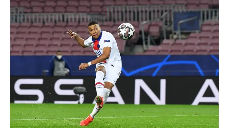 FC Barcelona v Paris Saint-Germain - UEFA Champions League Round Of 16 Leg One