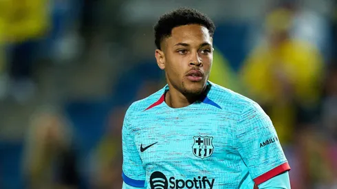 Situação delicada! Até o vestiário está contra Vitor Roque no Barcelona: "Tecnicamente..."
