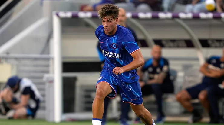 Marc Guiu em partida pelo Chelsea