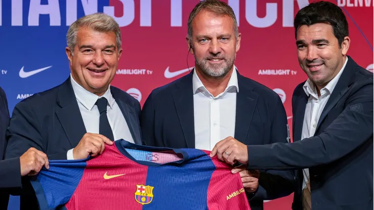 Barcelona acerta termos pessoais com jogador que joga de ponta, falso 9 e atacante.