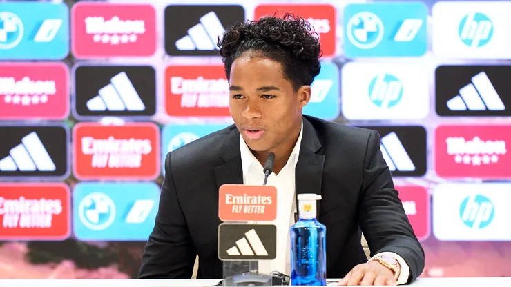 Endrick em coletiva de apresentação no Real Madrid