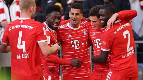 FC Bayern M�nchen v FC Augsburg - Bundesliga