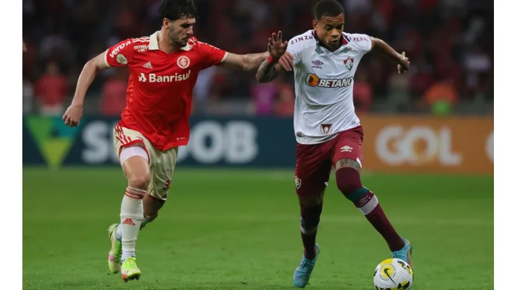 Clube da Serie A estuda proposta para fechar com Johnny, do Internacional