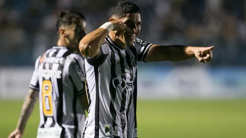 Ceará supera o Vitória e acerta contratação de destaque do Goiás