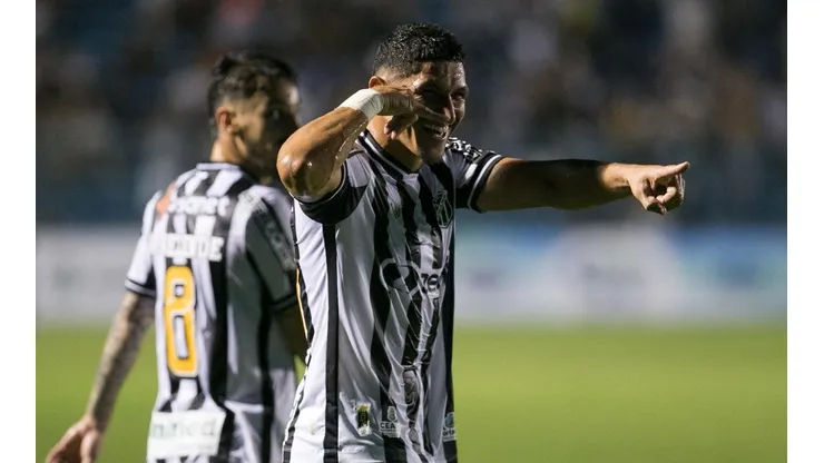 Ceará supera o Vitória e acerta contratação de destaque do Goiás