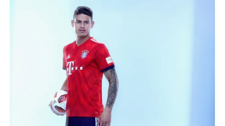 FC Bayern Muenchen And Paulaner Photo Session