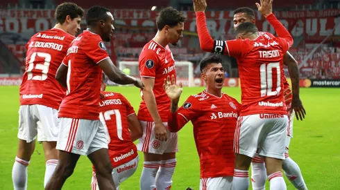 Internacional v Olimpia - Copa CONMEBOL Libertadores 2021