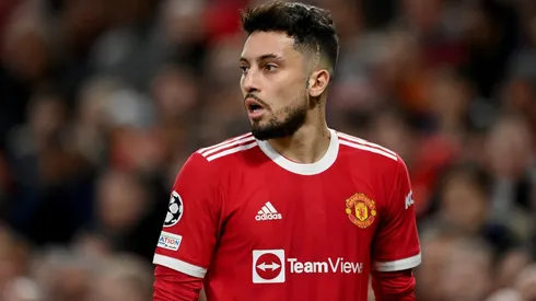 Alex Telles é um dos nomes que vão compor a barca do Manchester United na próxima janela
