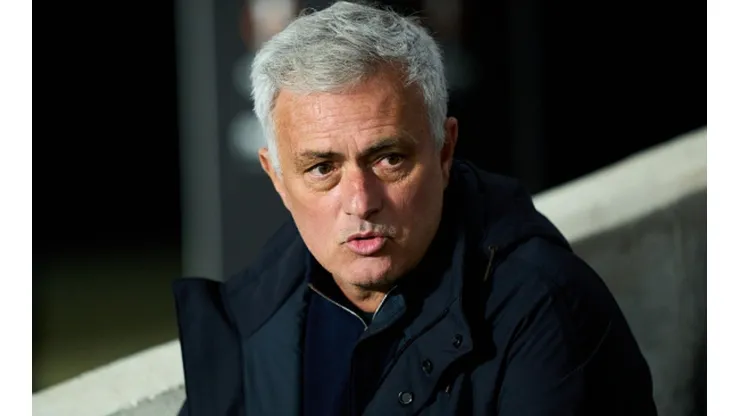 José Mourinho, recebeu propostas de clubes árabes.