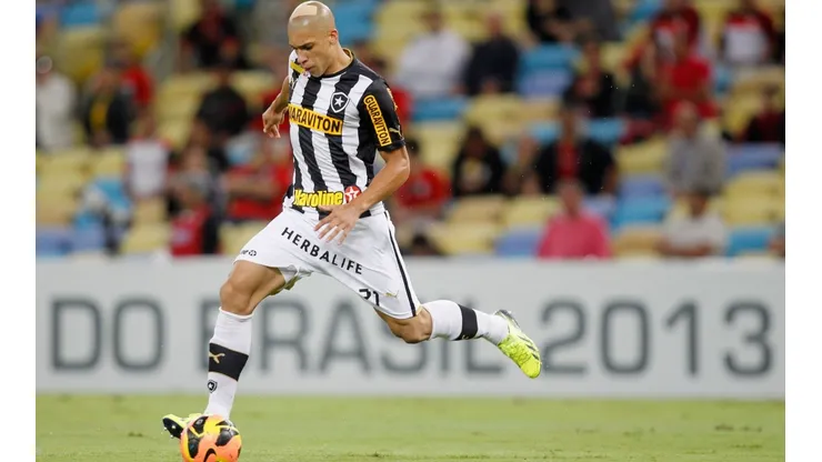 Flamengo v Botafogo - Brazilian Cup 2013