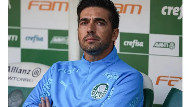 O Palmeiras mantém discrição sobre o mercado da bola.