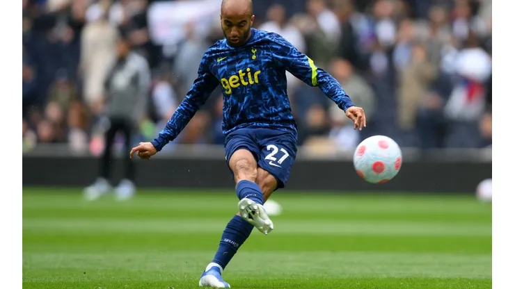 Lucas Moura vai começar a analisar, em abril, propostas para a próxima temporada