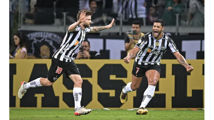 Sasha tem contrato com o Atlético-MG até o meio do próximo ano.