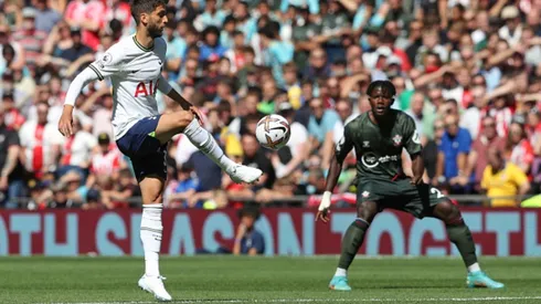 Tottenham enfrentará o Southampton no St. Mary's Stadium, às 12h.