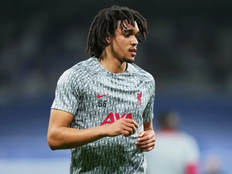 Ídolo do Liverpool dispara contra Alexander-Arnold