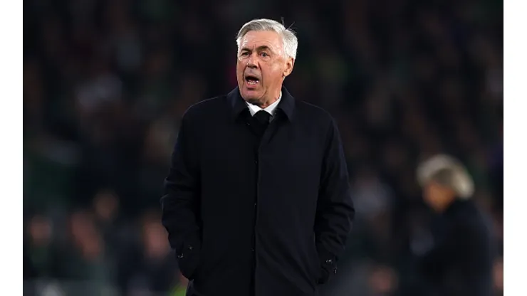 Ancelotti esclareceu que a decisão de não dar muitos minutos de jogo para Hazard.