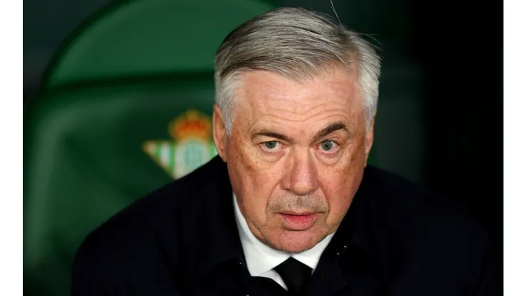 Carlo Ancelotti se irrita e resolve abrir o jogo sobre a contratação de Mbappé
