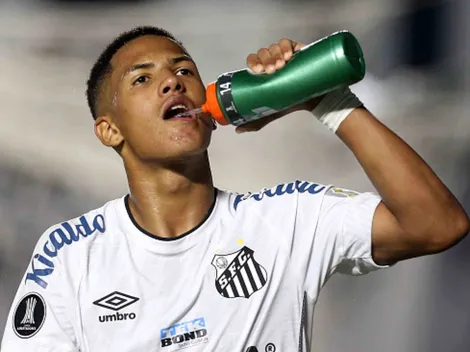 Ângelo quebra o silêncio e revela se trocaria o Santos pelo Flamengo