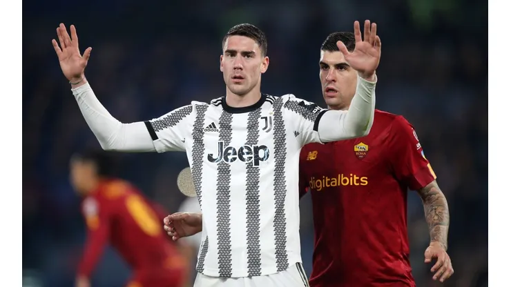 Vlahovic entra na mira de equipe da Premier League