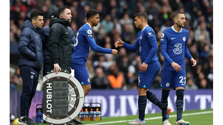 Peça importante do Chelsea tem lesão confirmada e fica de fora da decisão na Champions League