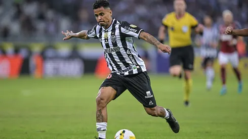Allan é considerado um dos melhores meio-campista no futebol brasileiro atualmente.