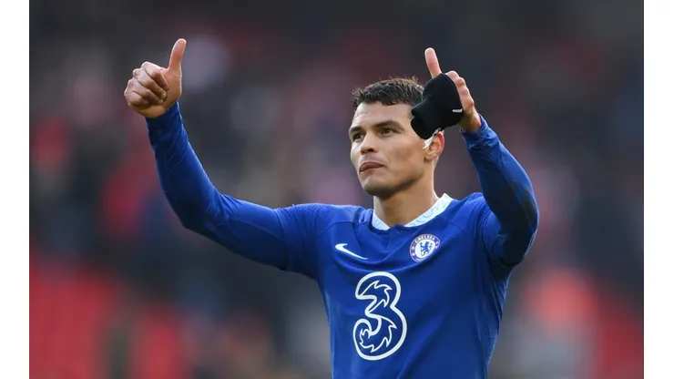 Thiago Silva renovou contrato com o Chelsea