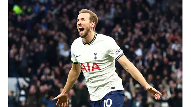 Harry Kane se tornou o maior artilheiro da história do Tottenham.