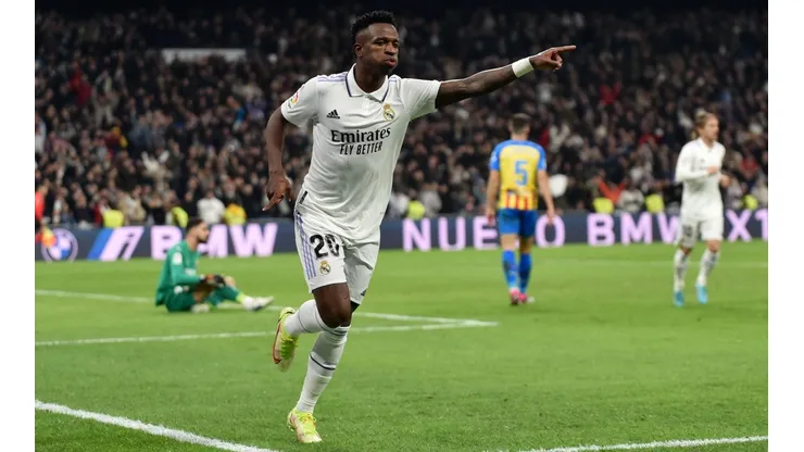 Gabriel Paulista não se cala e fala sobre lance polêmico com Vinícius Júnior