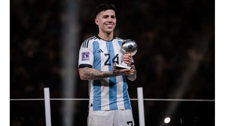 Enzo Fernández foi eleito o melhor jogador sub-21 da Copa do Mundo no Catar.