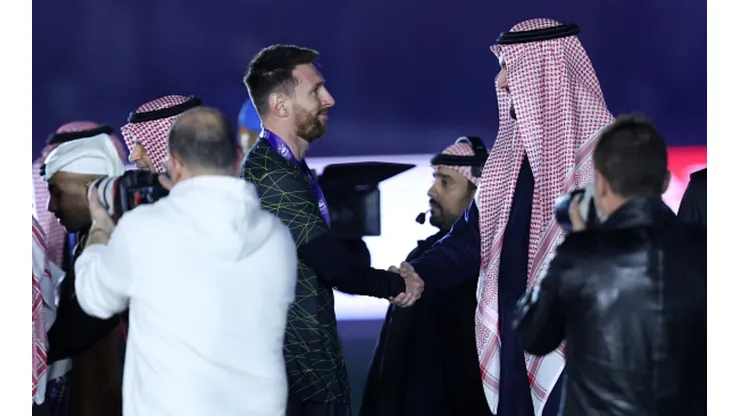 Dirigente do futebol árabe fala sobre possível contratação de Lionel Messi