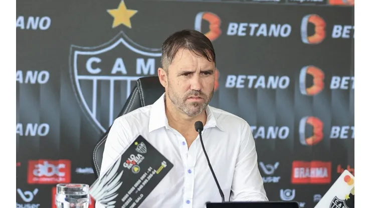 Eduardo Coudet liberou e Atlético-MG negociou Fábio Gomes com o Paços de Ferreira, de Portugal