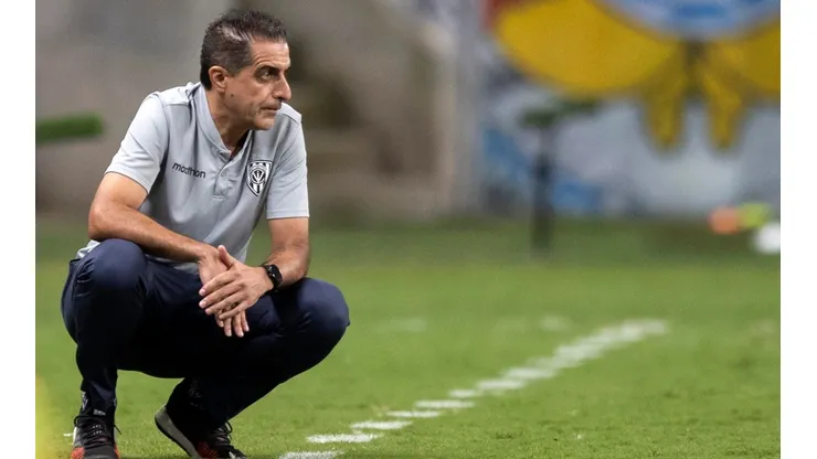 Bahia, de Renato Paiva, contratou jogador do Manchester City