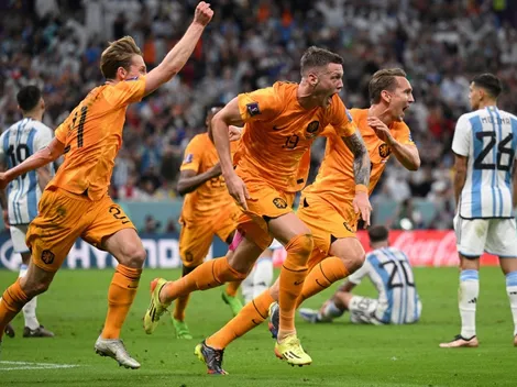 Manchester United encaminha contratação de atacante holandês destaque na Copa do Mundo
