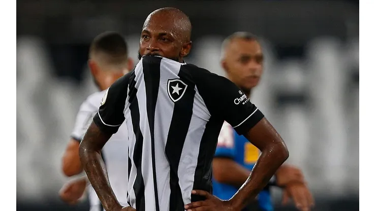 Chay, em campo pelo Botafogo (Foto: Getty Images)