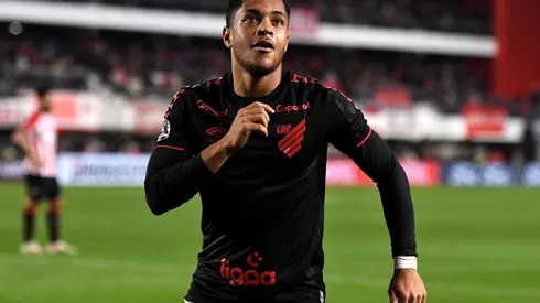 Estudiantes v Athletico Paranaense - Copa CONMEBOL Libertadores 2022