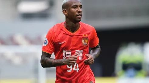 Anderson Talisca, em campo pelo Guangzhou Evergrande (Foto: Getty Images)