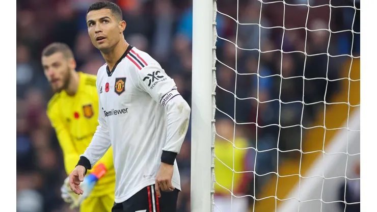 Aston Villa v Manchester United - Premier League