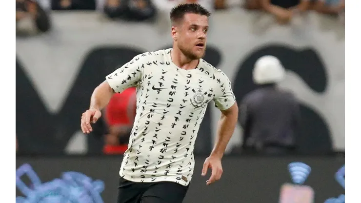Ramiro, em campo pelo Corinthians (Foto: Getty Images)
