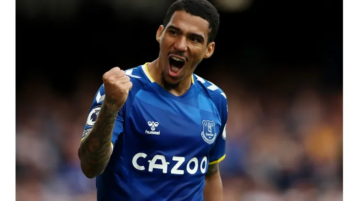Allan deixou o Everton rumo ao Oriente Médio